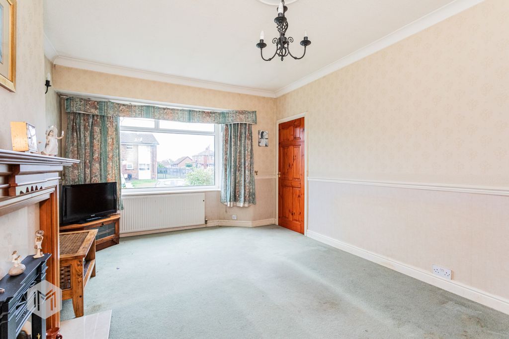 Property photo 3 of 13 Picture No. 24