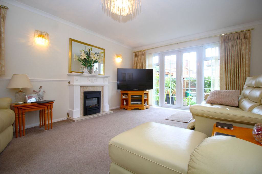Property photo 2 of 30