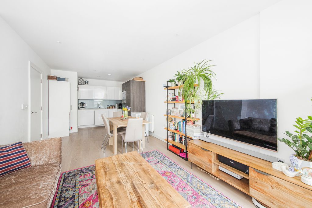 Property photo 3 of 8 Picture No. 23