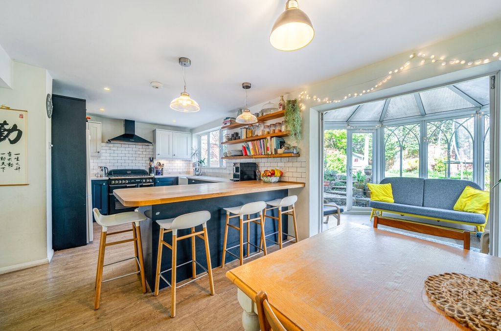 Property photo 2 of 20 0Ac13787-2435-455...