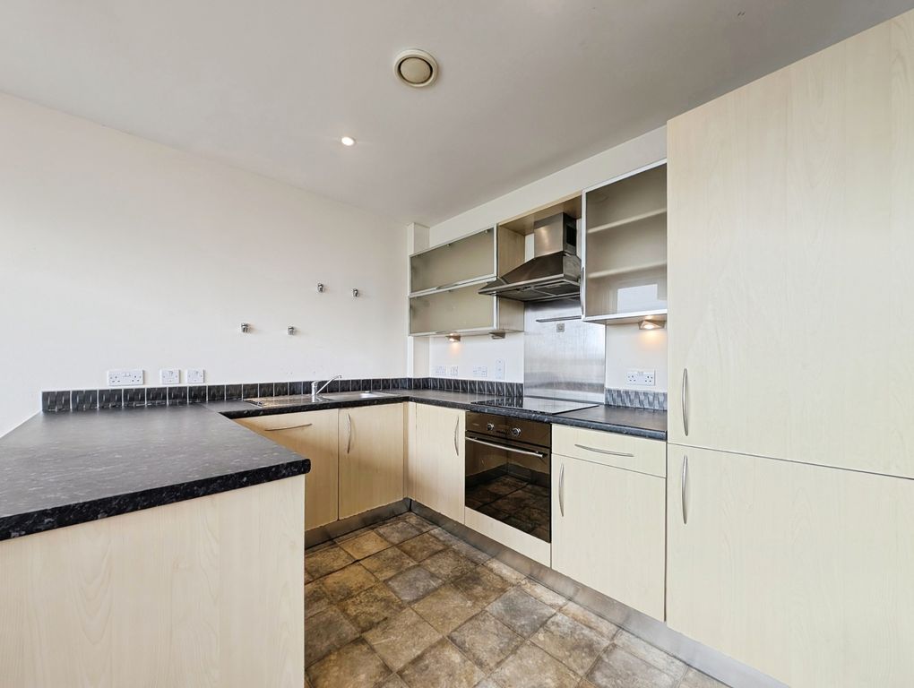 Property photo 3 of 13 Pbox-Img.Jpg