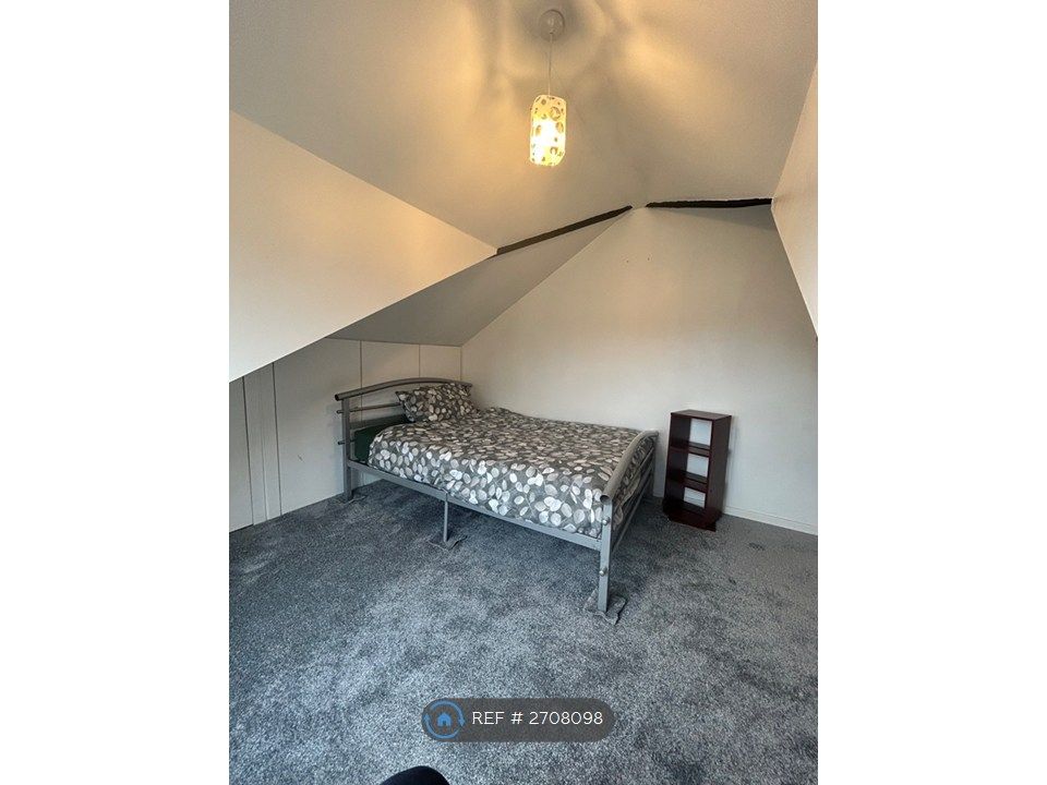 Property photo 2 of 26