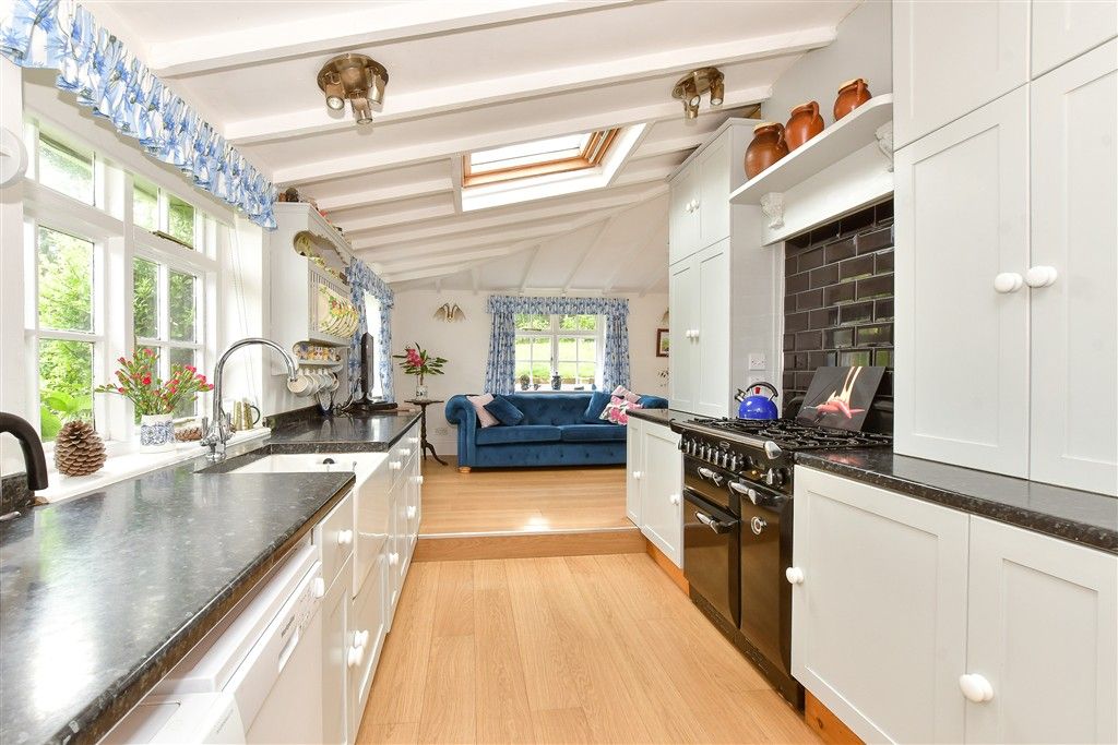 Property photo 3 of 15 Kitchen