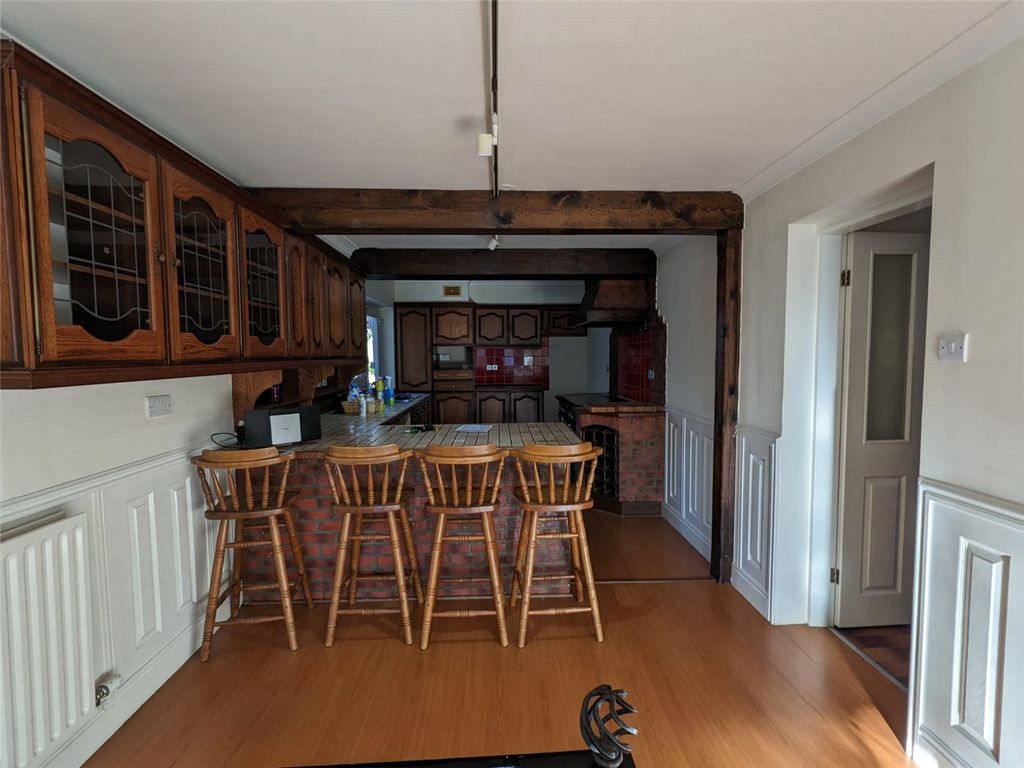 Property photo 2 of 19 Picture No. 01