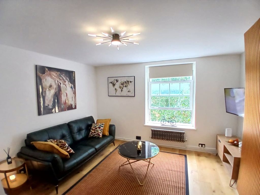 Property photo 1 of 10 Picture No. 05