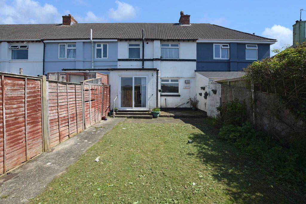 Property photo 2 of 17