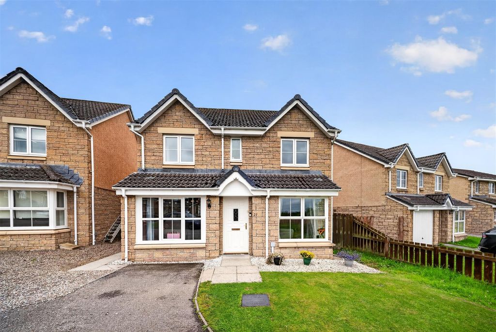 Property photo 1 of 18 1 Main Picture - Blue Skye.Jpg