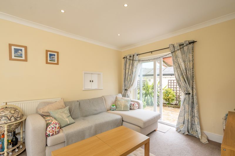 Property photo 3 of 14 Photo 9