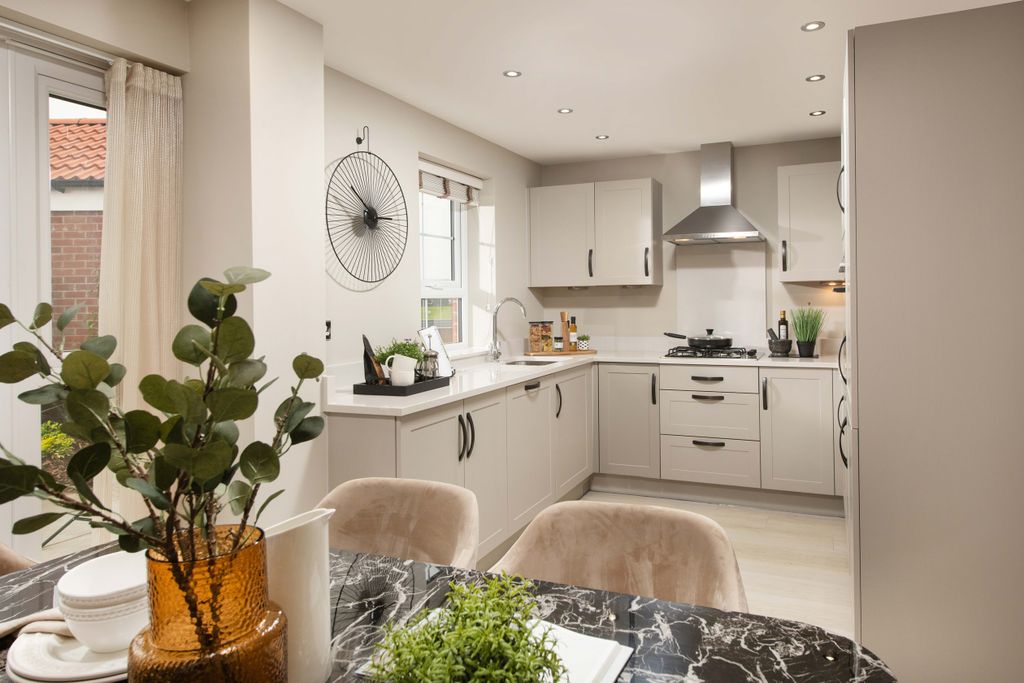 Property photo 2 of 9 Hemsworth Kitcheb