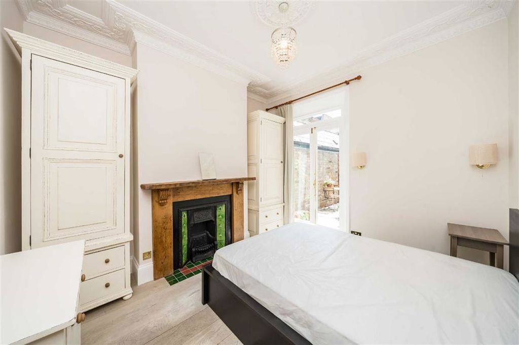 Property photo 3 of 6