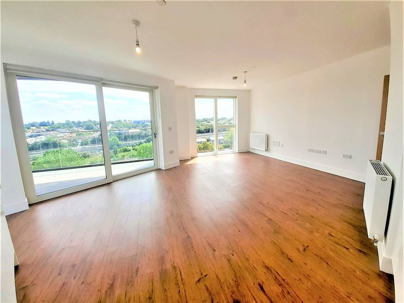 Property photo 3 of 8 Photo 4