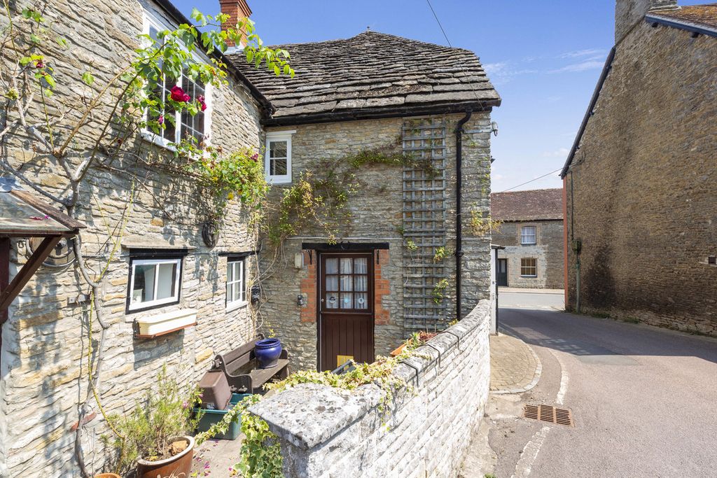 Property photo 3 of 20