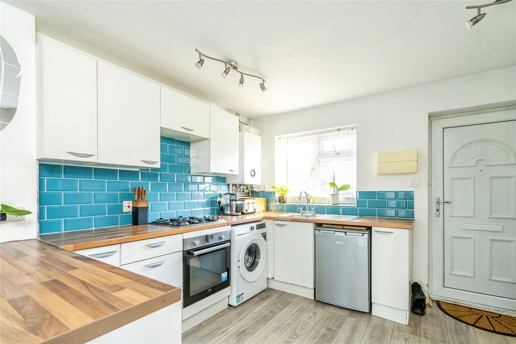 Property photo 3 of 16 Picture No. 03