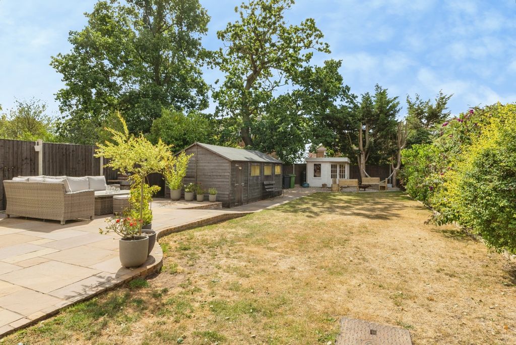 Property photo 3 of 18 Pbox-Img.Jpg