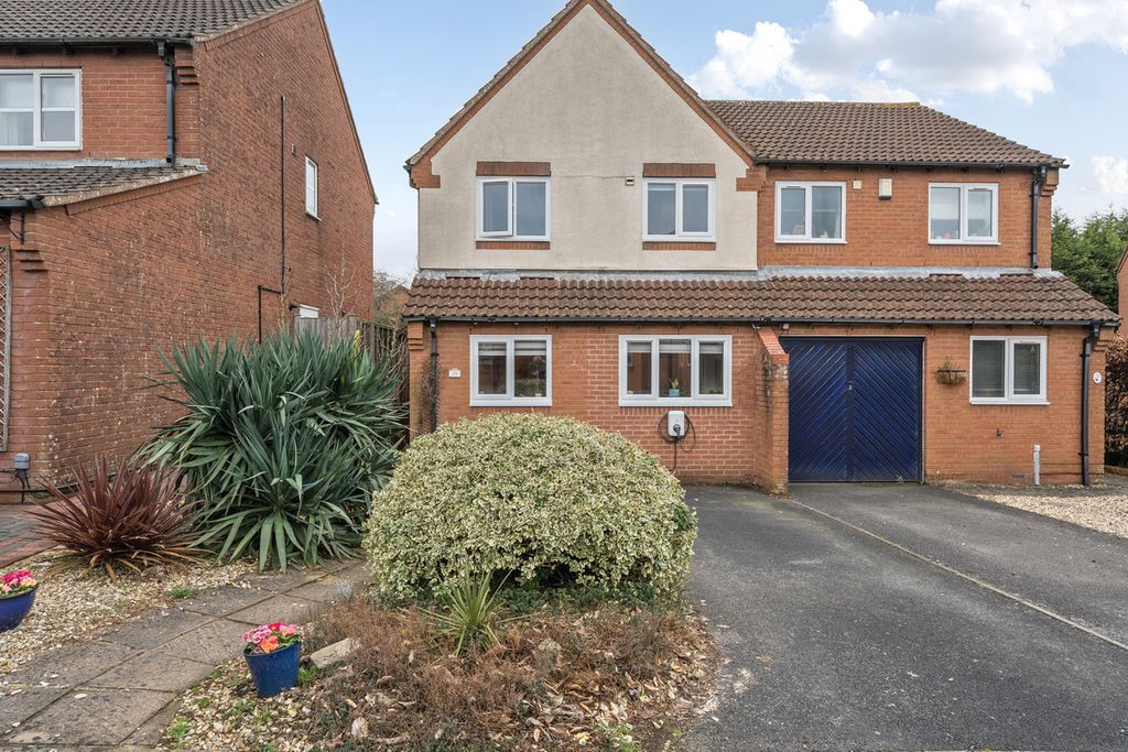 Property photo 1 of 21