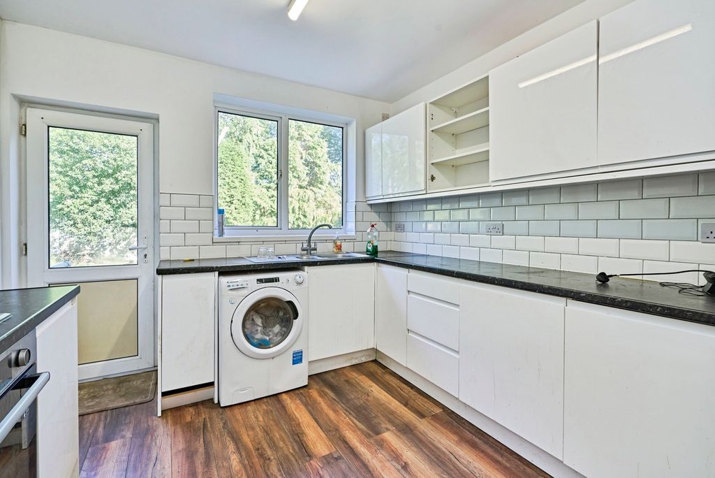 Property photo 3 of 25 Pbox-Img.Jpg