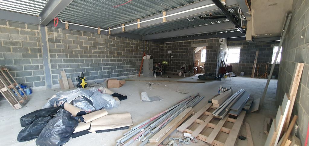 Property photo 3 of 6