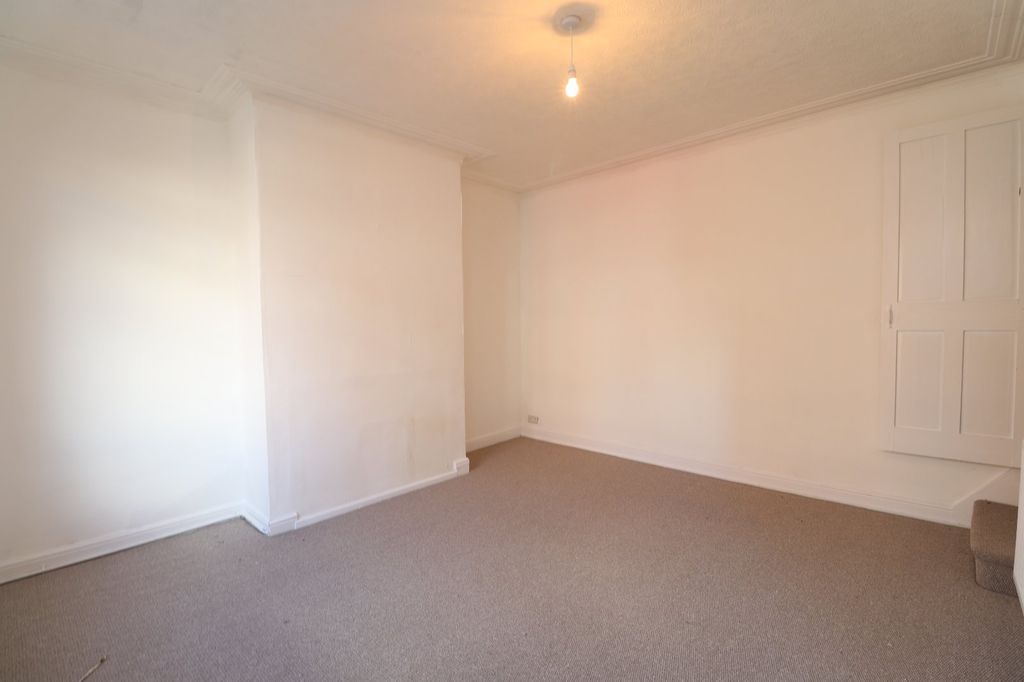 Property photo 2 of 10 Picture No. 04