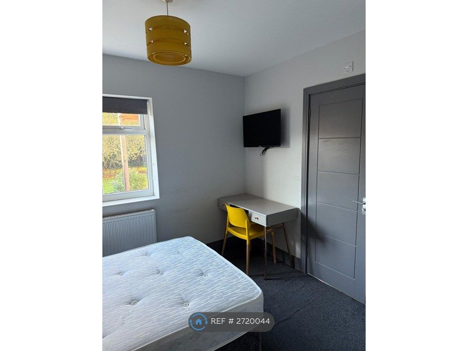 Property photo 3 of 6