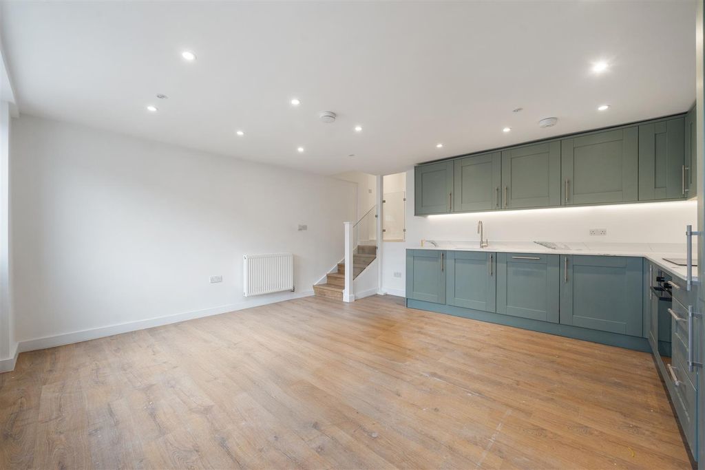 Property photo 2 of 12 2.Jpg