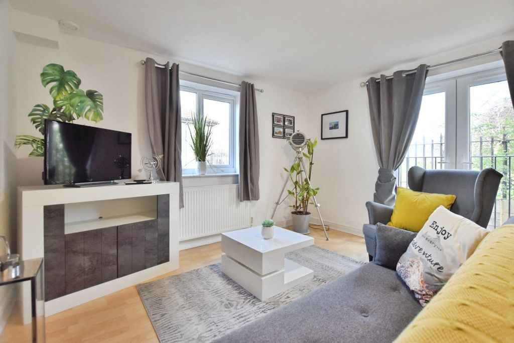 Property photo 2 of 8 2Bec7A75-Dsc_0300.Jpg