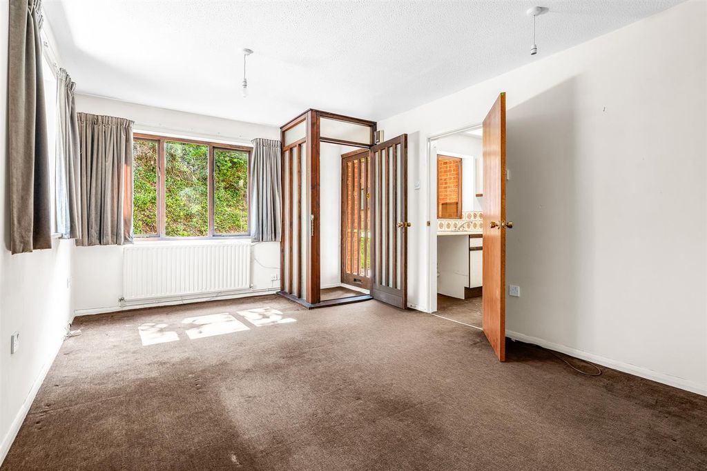 Property photo 2 of 12 Internal-4.Jpg