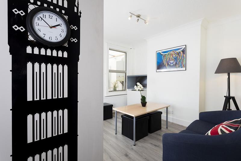 Property photo 2 of 11 1059084