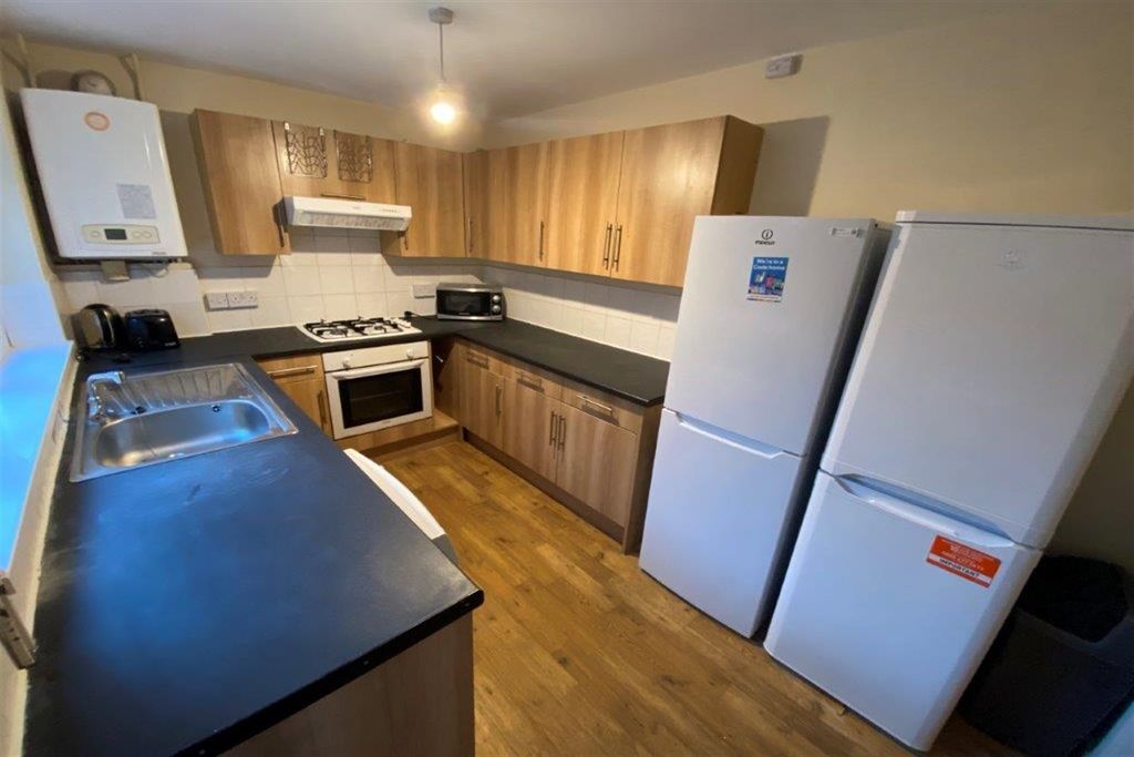 Property photo 2 of 21 (Main)