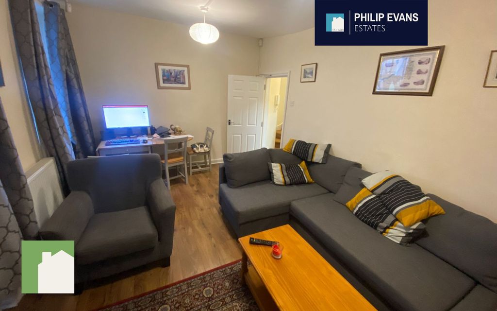 Property photo 3 of 5