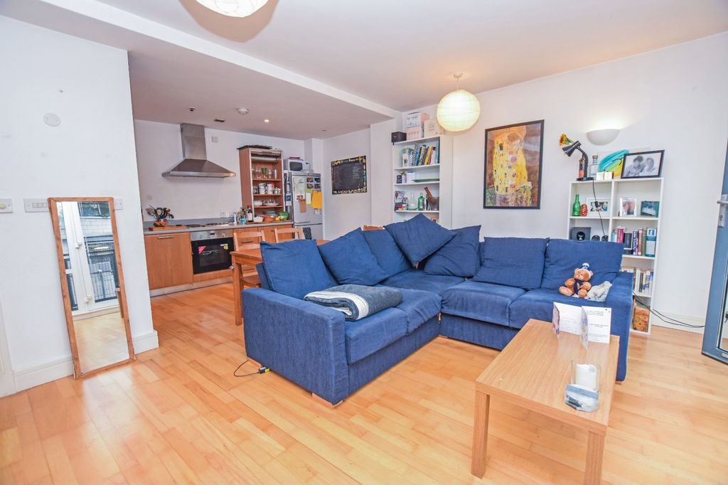 Property photo 3 of 20 Picture No. 29