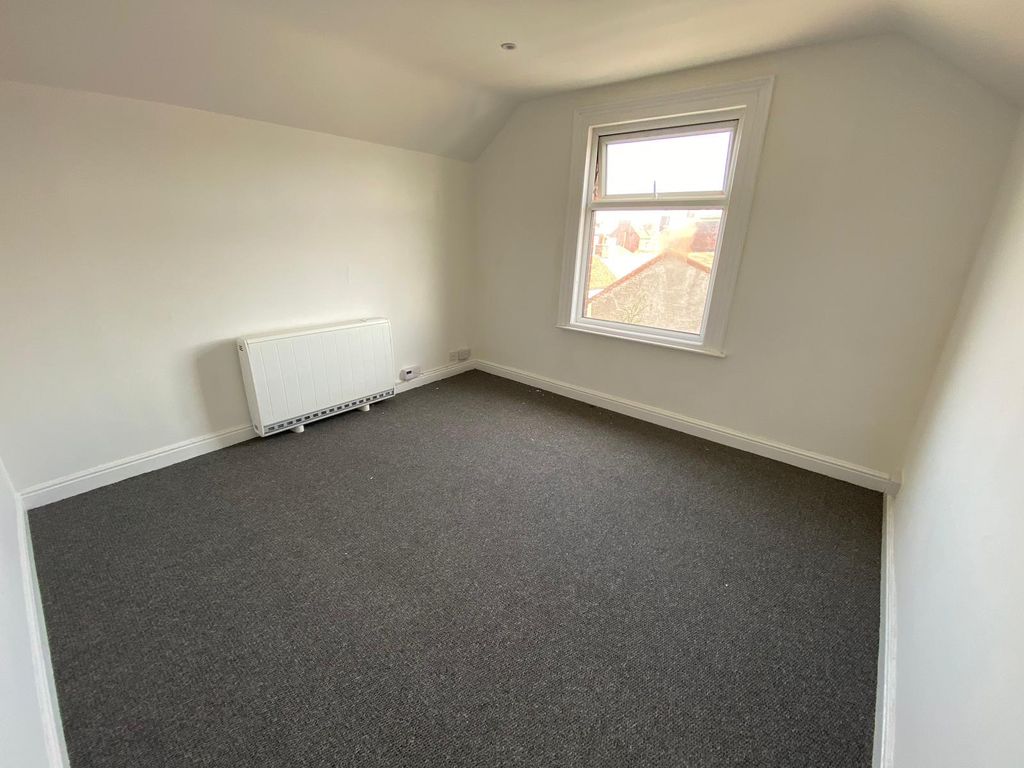 Property photo 3 of 8 Image