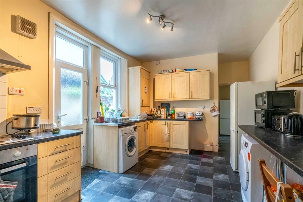 Property photo 3 of 3