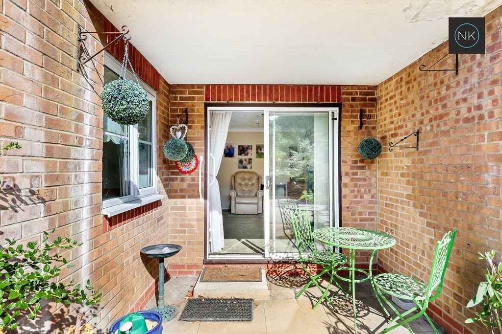 Property photo 3 of 22 5437396