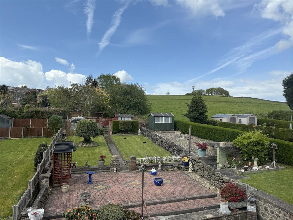 Property photo 3 of 24 Far 7.Jpg