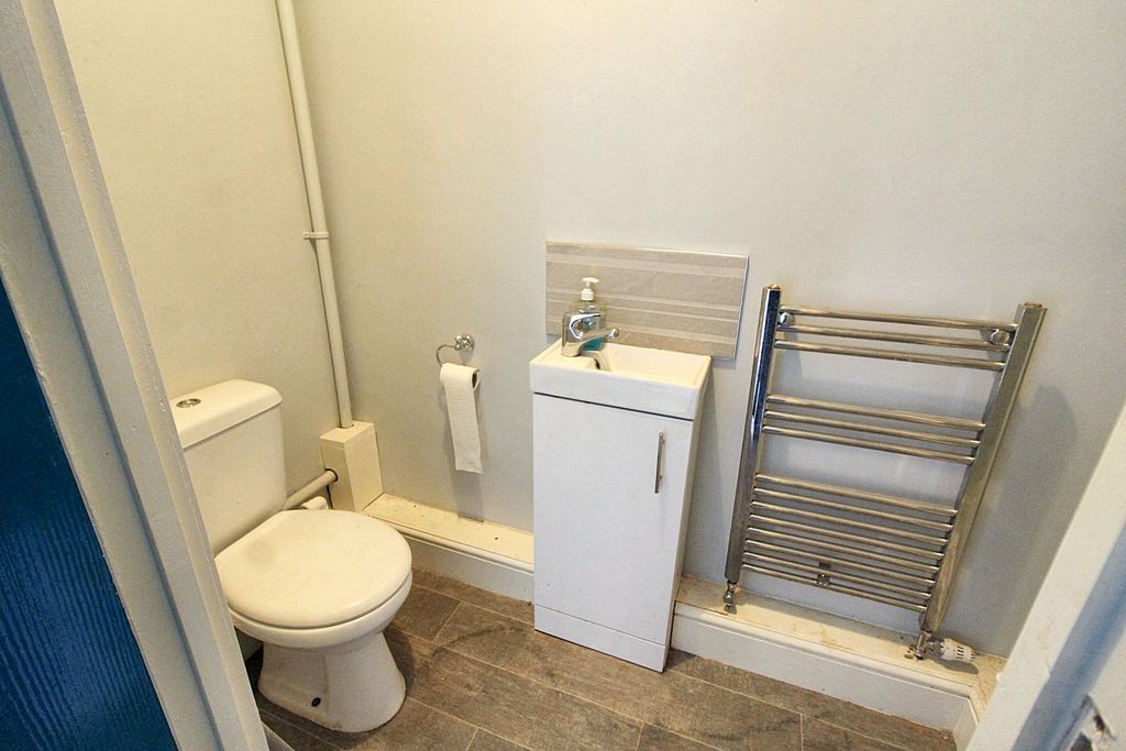 Property photo 2 of 4