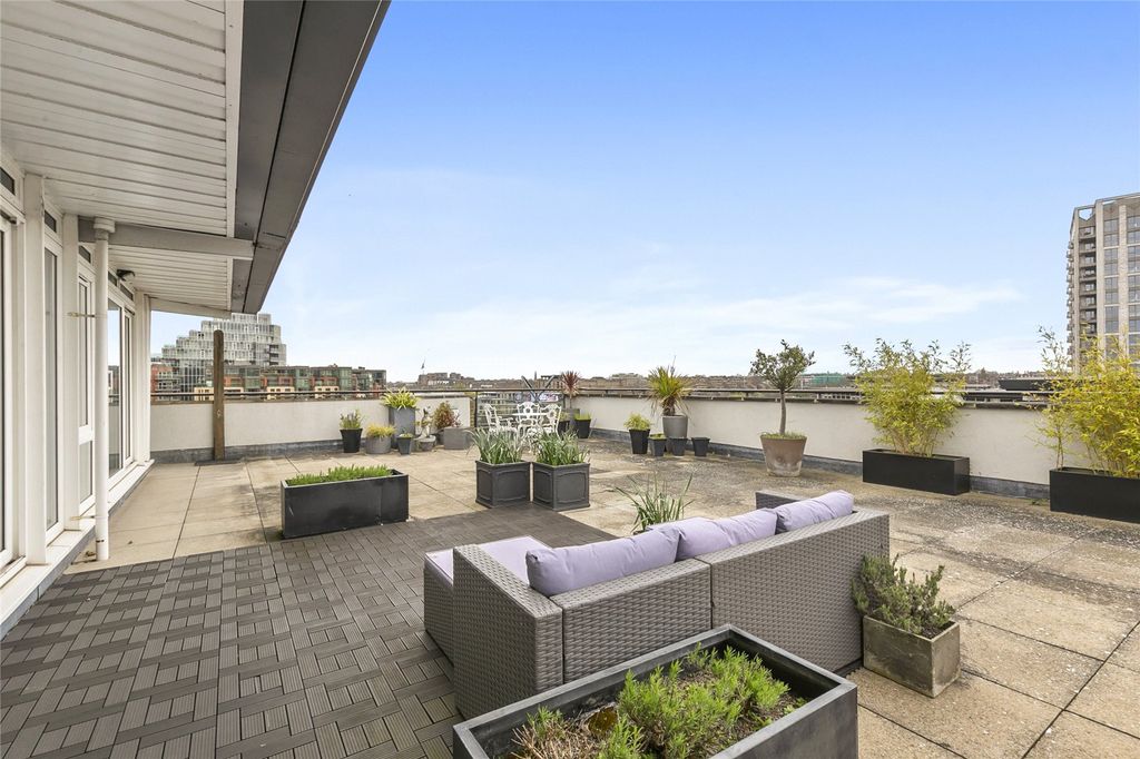 Property photo 2 of 12 Patio