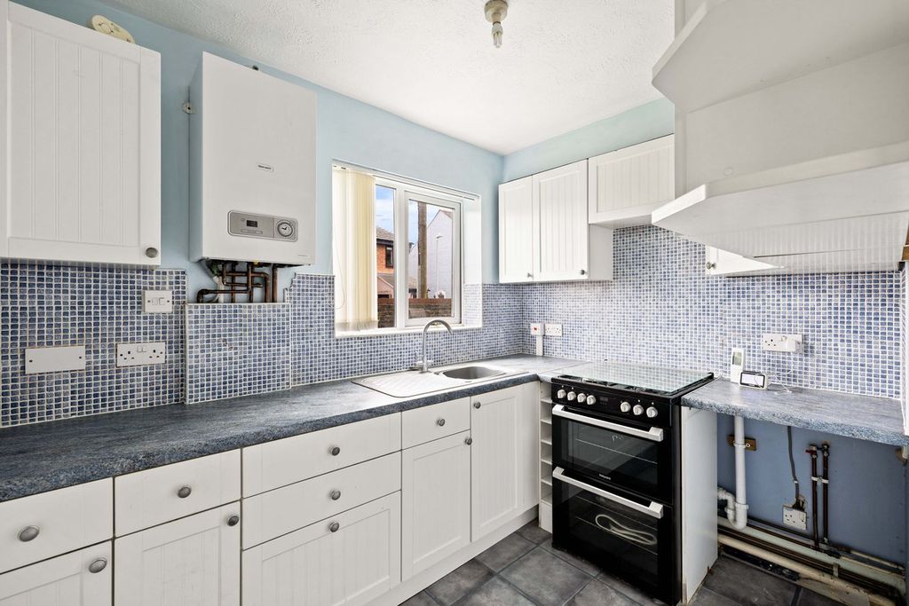 Property photo 3 of 8