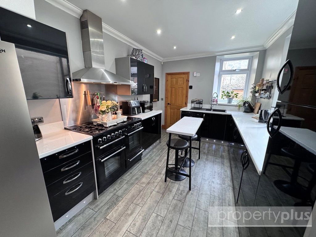 Property photo 1 of 28 Picture No. 26