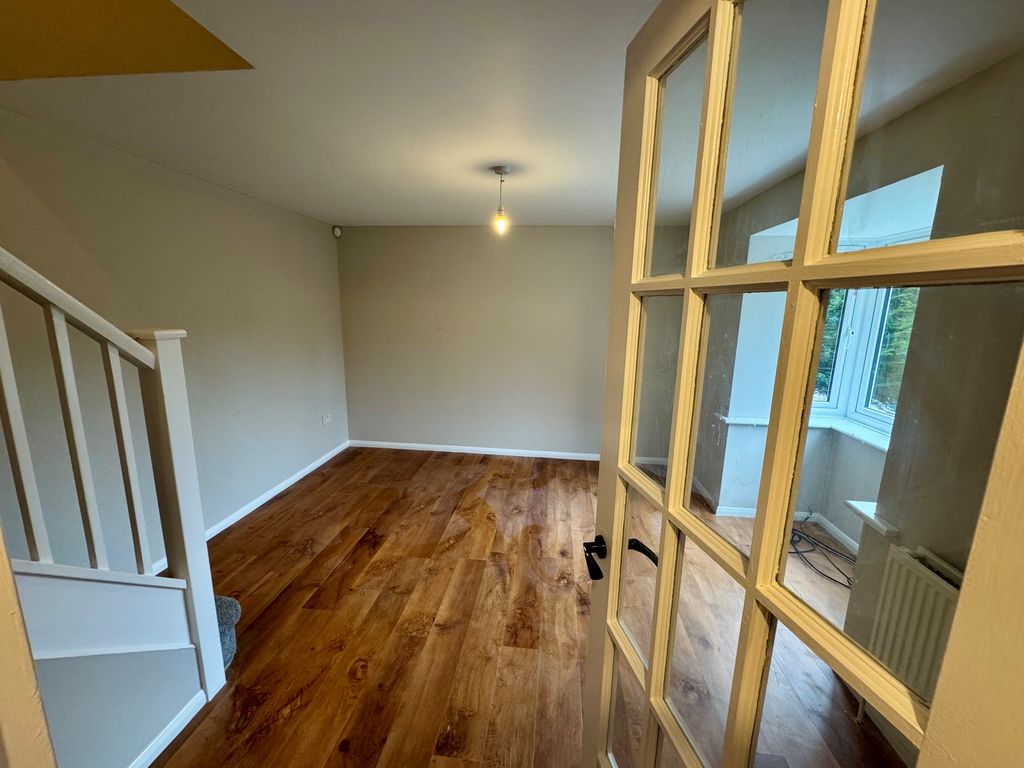 Property photo 3 of 7 View