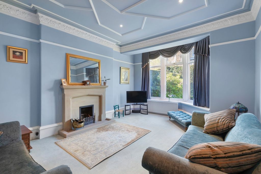 Property photo 3 of 37 Picture 3