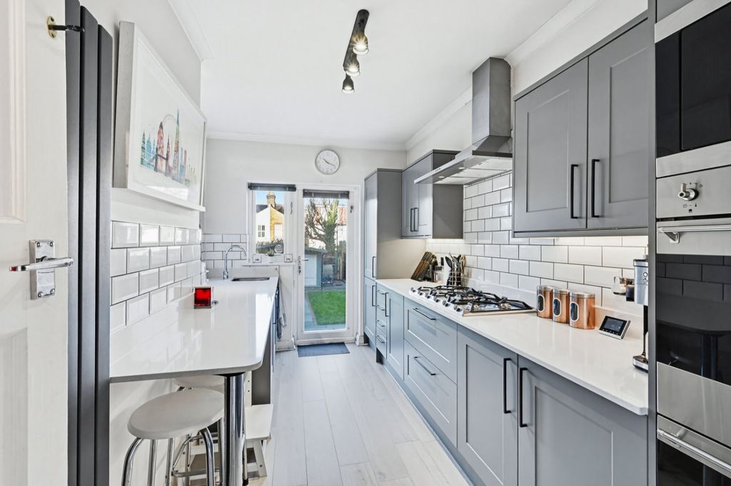 Property photo 3 of 16 Picture No. 02