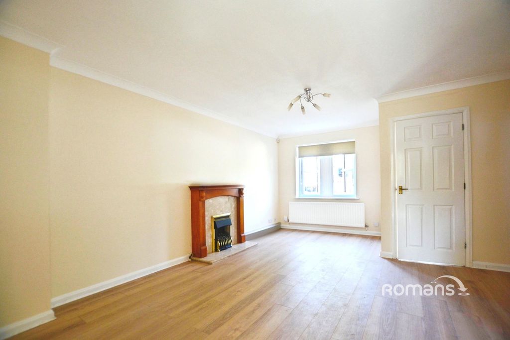 Property photo 3 of 12 Pbox-Img.Jpg