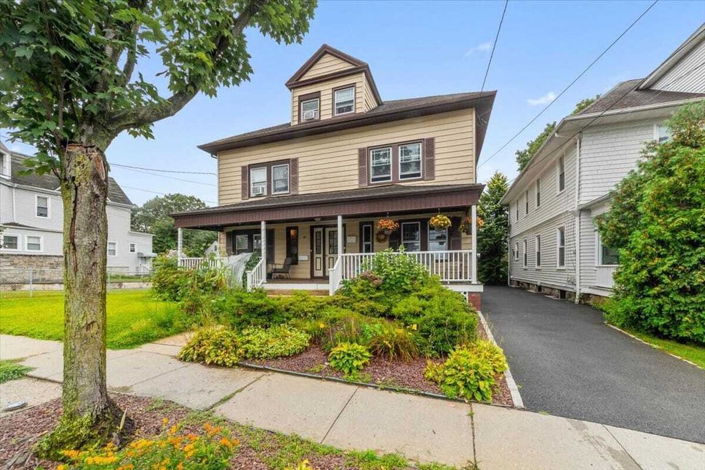 Property photo 1 of 30