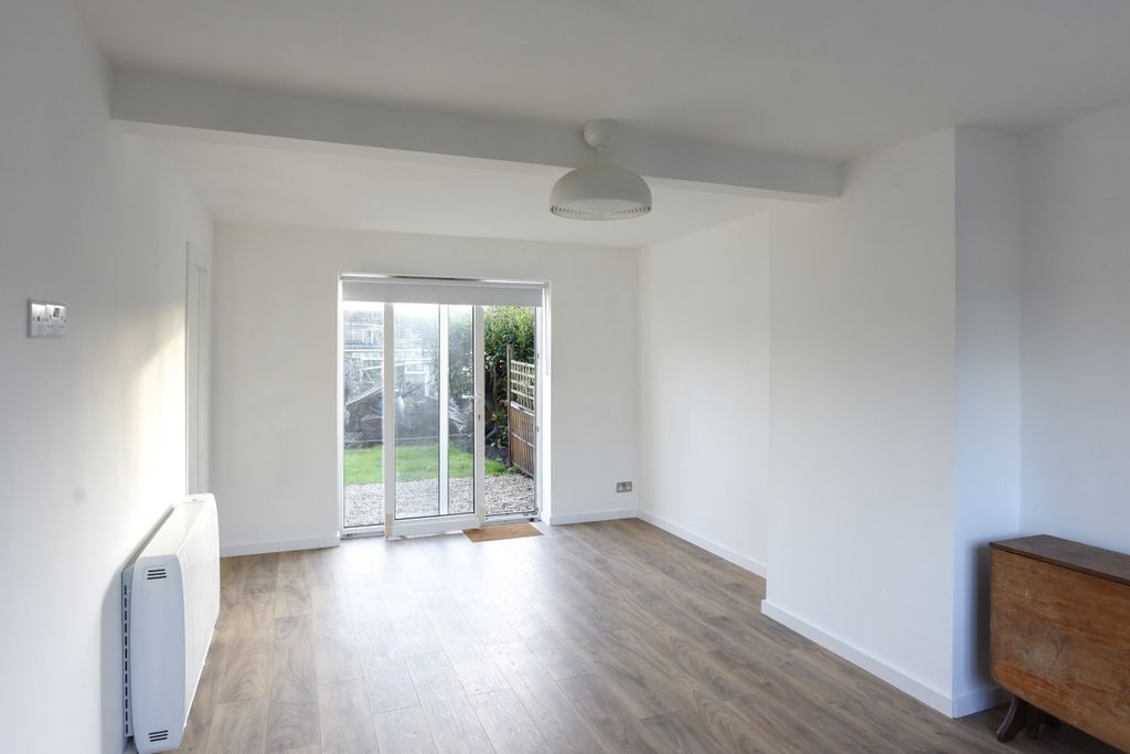 Property photo 2 of 11 _Dsc1142-3