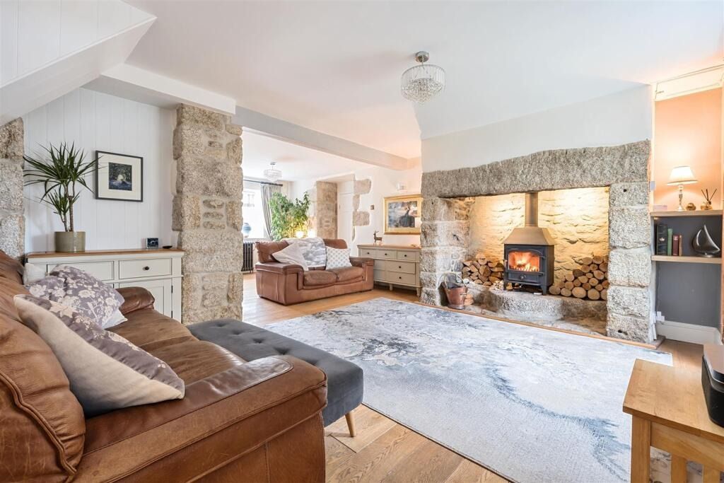 Property photo 2 of 26 4837752