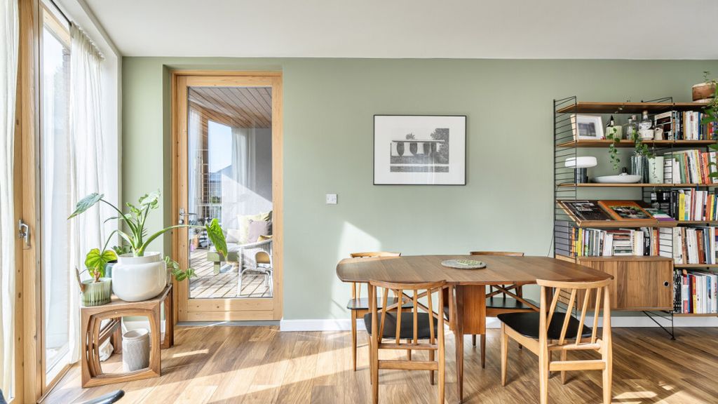 Property photo 3 of 23