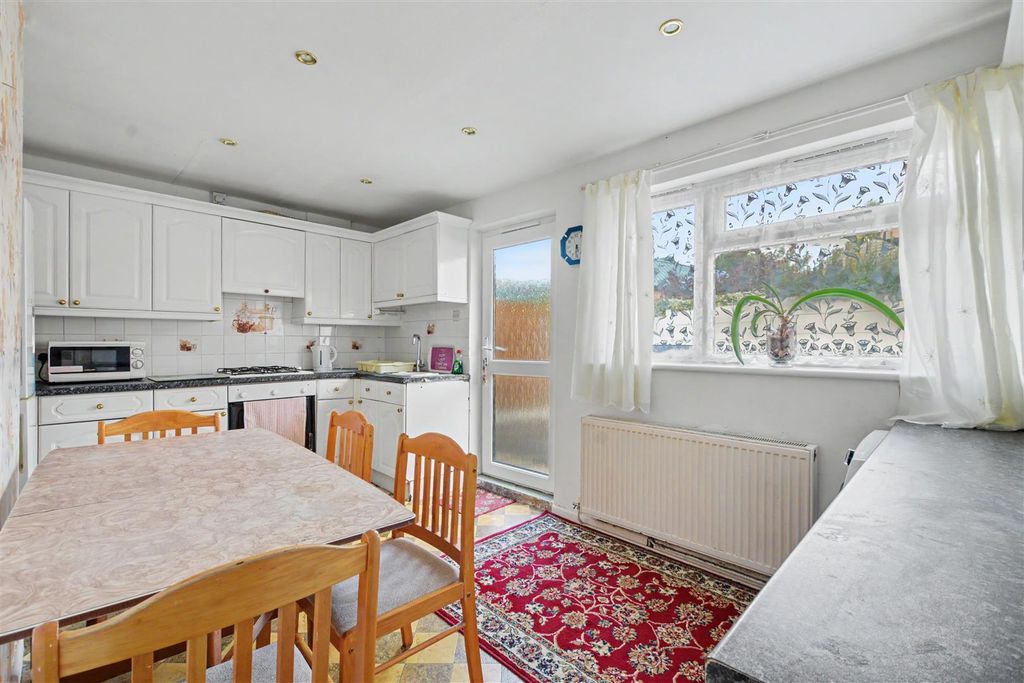 Property photo 3 of 23 Kitchen Diner_1.Jpeg