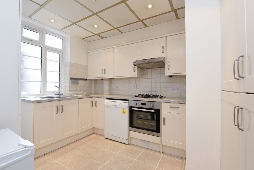 Property photo 2 of 8 205981 (2)