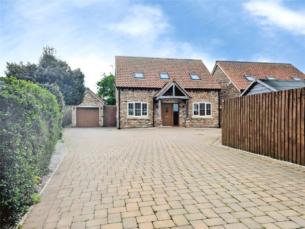 Property photo 1 of 26 Picture No. 33