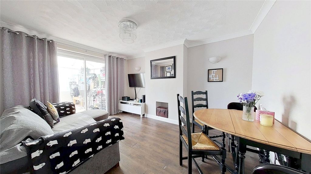Property photo 2 of 10 Picture No. 02